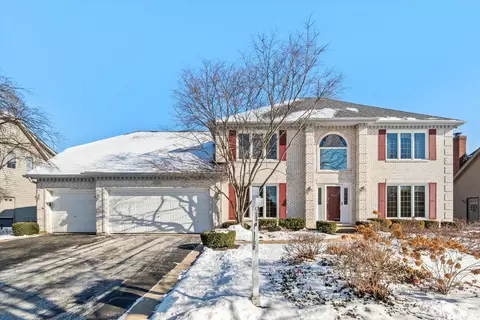 3720 Mandeville Ln, Naperville, IL 60564