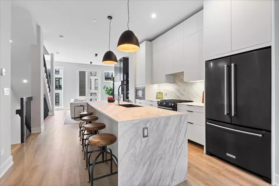 Kitchen - 4232 W Belmont Ave #5, Chicago, IL 60641 photo 3 of 3