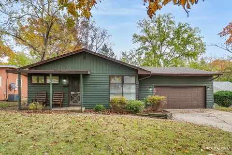 141 Terrace Dr, Dekalb, IL 60115