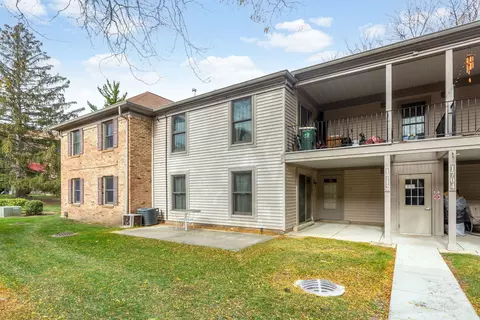1712 Fayette Walk #D, Hoffman Estates, IL 60169