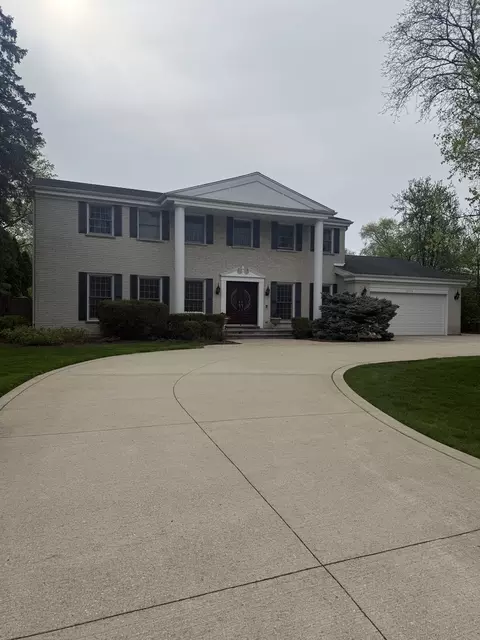 2130 Magnolia Ln, Highland Park, IL 60035