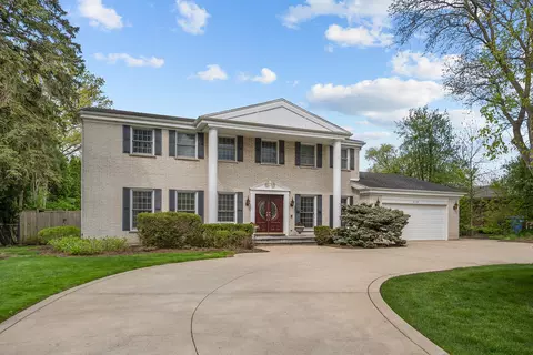 2130 Magnolia Ln, Highland Park, IL 60035