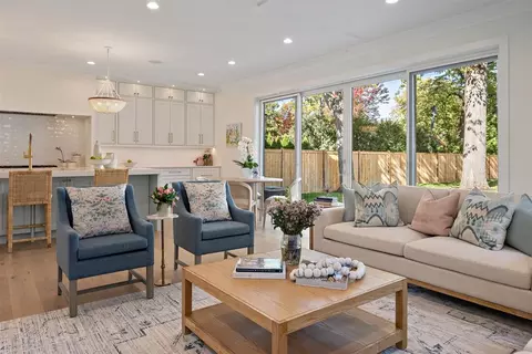 Living - 889 Cherry St, Winnetka, IL 60093 photo 3 of 6