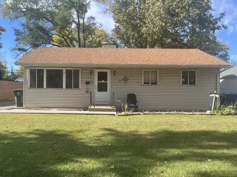 118 S Normandy Dr, Chicago Heights, IL 60411