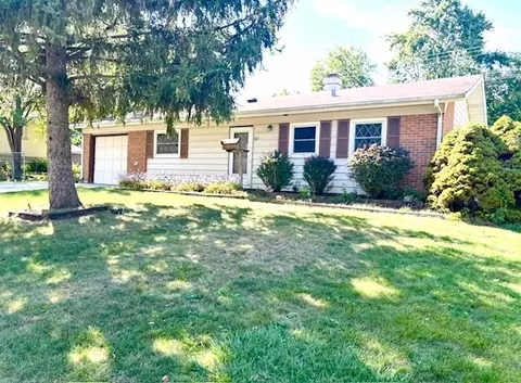 460 Western St, Hoffman Estates, IL 60169