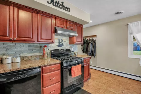 Kitchen - 407 S Washington St, Sidney, IL 61877 photo 4 of 5