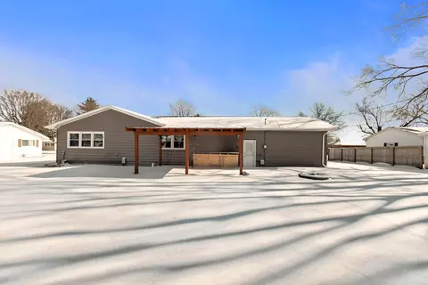 Exterior - 407 S Washington St, Sidney, IL 61877 photo 11 of 16