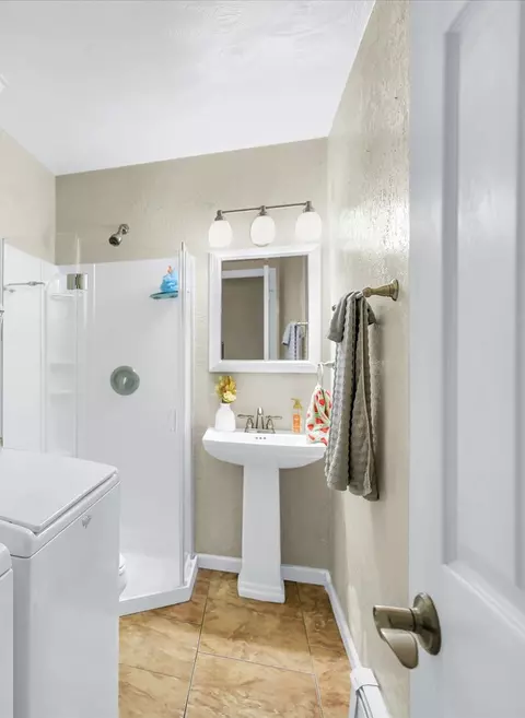 Bath - 407 S Washington St, Sidney, IL 61877 photo 1 of 4