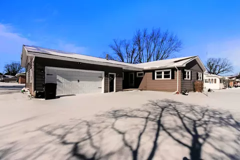 Exterior - 407 S Washington St, Sidney, IL 61877 photo 9 of 16
