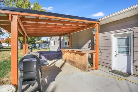 Exterior - 407 S Washington St, Sidney, IL 61877 photo 6 of 16