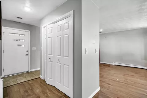 Entry Way - 407 S Washington St, Sidney, IL 61877 photo 1 of 3