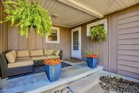 Exterior - 407 S Washington St, Sidney, IL 61877 photo 8 of 16
