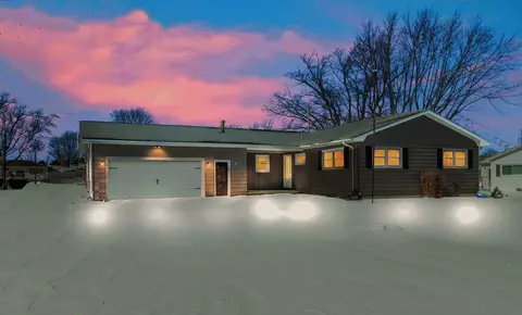 Exterior - 407 S Washington St, Sidney, IL 61877 photo 13 of 16