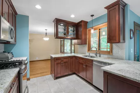 Kitchen - 325 Pine Ct, Naperville, IL 60540 photo 3 of 4