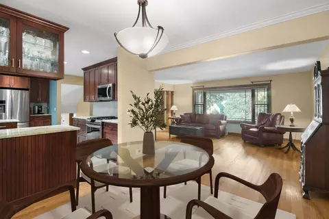 Dining - 325 Pine Ct, Naperville, IL 60540 photo 2 of 3