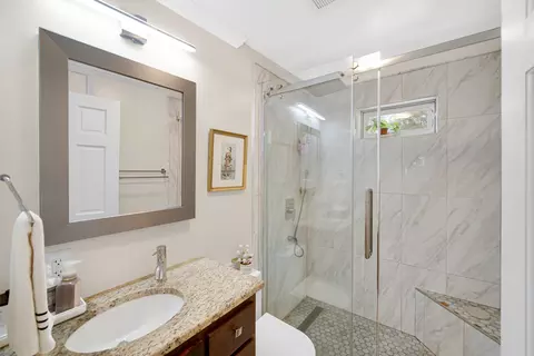 Bath - 148 Wheeling Ave, Wheeling, IL 60090 photo 2 of 2