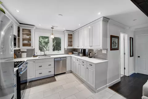 Kitchen - 148 Wheeling Ave, Wheeling, IL 60090 photo 1 of 2