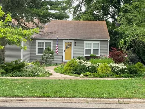 Exterior - 148 Wheeling Ave, Wheeling, IL 60090 photo 10 of 13