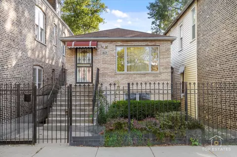 4629 S Laflin St, Chicago, IL 60609