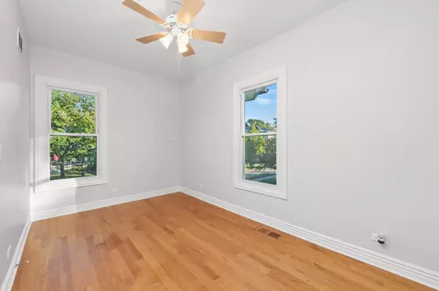 Bedroom - 197 Herrick Rd, Riverside, IL 60546 photo 9 of 13