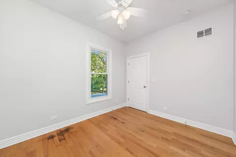 Bedroom - 197 Herrick Rd, Riverside, IL 60546 photo 12 of 13