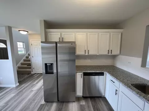 Kitchen - 26518 W Deer Path, Channahon, IL 60410 photo 2 of 4