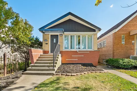 5253 S Mobile Ave, Chicago, IL 60638
