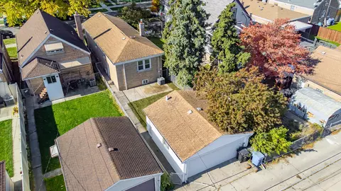 View/Area - 5253 S Mobile Ave, Chicago, IL 60638 photo 2 of 2