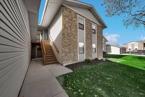 1335 Gifford Ct #A, Hanover Park, IL 60133