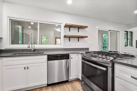 Kitchen - 319 Hillside Ln, Bloomington, IL 61701 photo 4 of 4