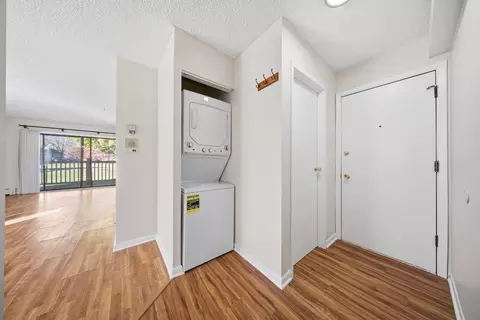 291 Gregory St #6, Aurora, IL 60504 photo 8