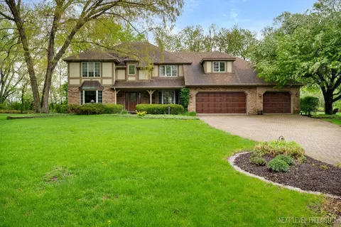 7 N075 Hastings Dr, Saint Charles, IL 60175