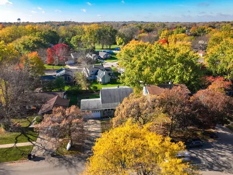 View/Area - 520 N Lyle Ave, Elgin, IL 60123 photo 2 of 2