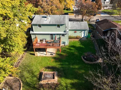 Exterior - 520 N Lyle Ave, Elgin, IL 60123 photo 7 of 8