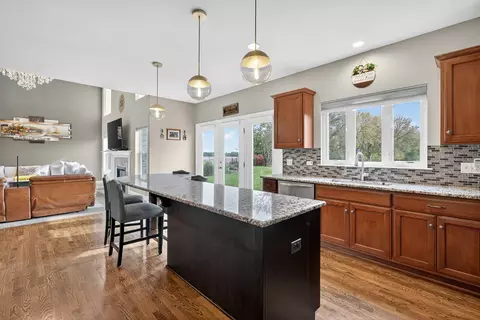 Kitchen - 693 Slate Run, Elgin, IL 60124 photo 1 of 4