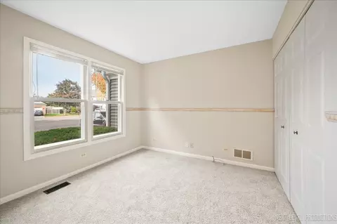 2465 Barn Owl Ln, Elgin, IL 60124 photo 22