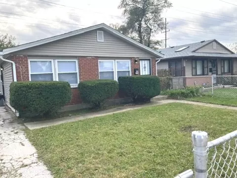 3101 Emery Ln, Robbins, IL 60472