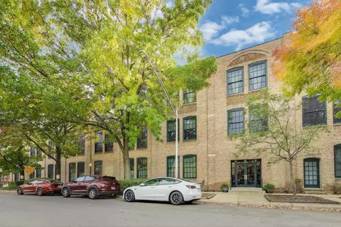5235 N Ravenswood Ave #3, Chicago, IL 60640