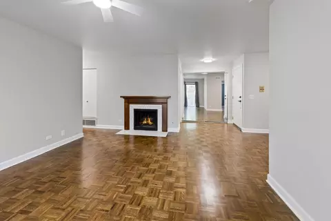 Living - 1182 Buckingham Ct #D2, Wheeling, IL 60090 photo 3 of 4