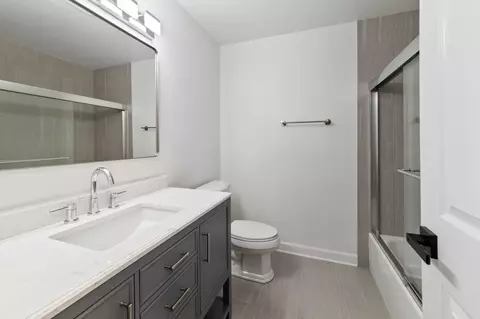 Bath - 1182 Buckingham Ct #D2, Wheeling, IL 60090 photo 1 of 2