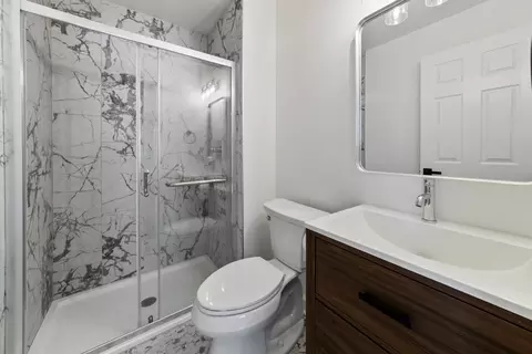 Bath - 1182 Buckingham Ct #D2, Wheeling, IL 60090 photo 2 of 2