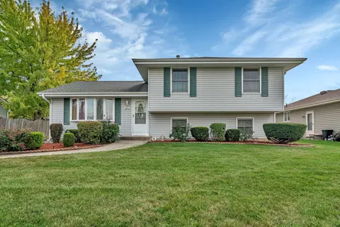 2908 Old Kent Dr, Joliet, IL 60435