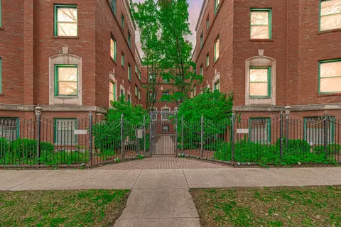5252 S Drexel Ave #3A, Chicago, IL 60615