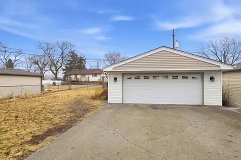 Undisclosed, Alsip, IL 60803 photo 15