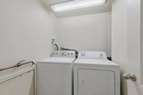 Undisclosed, Alsip, IL 60803 photo 11