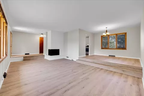 1223 Westhaven Dr, Wheaton, IL 60189 photo 5