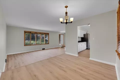 1223 Westhaven Dr, Wheaton, IL 60189 photo 10