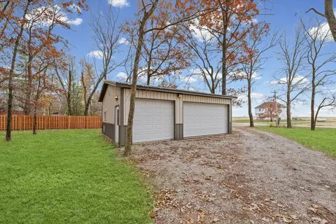 Exterior - 5495 E Cr 2950 North Rd, Potomac, IL 61865 photo 5 of 5