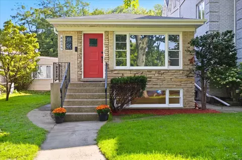 8655 Harms Rd, Skokie, IL 60077