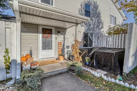 2331 Carnation Dr #2331, Crest Hill, IL 60403